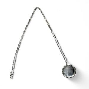 Silver Victorian Locket Pendant Necklace Transparent Glass Photo Frame